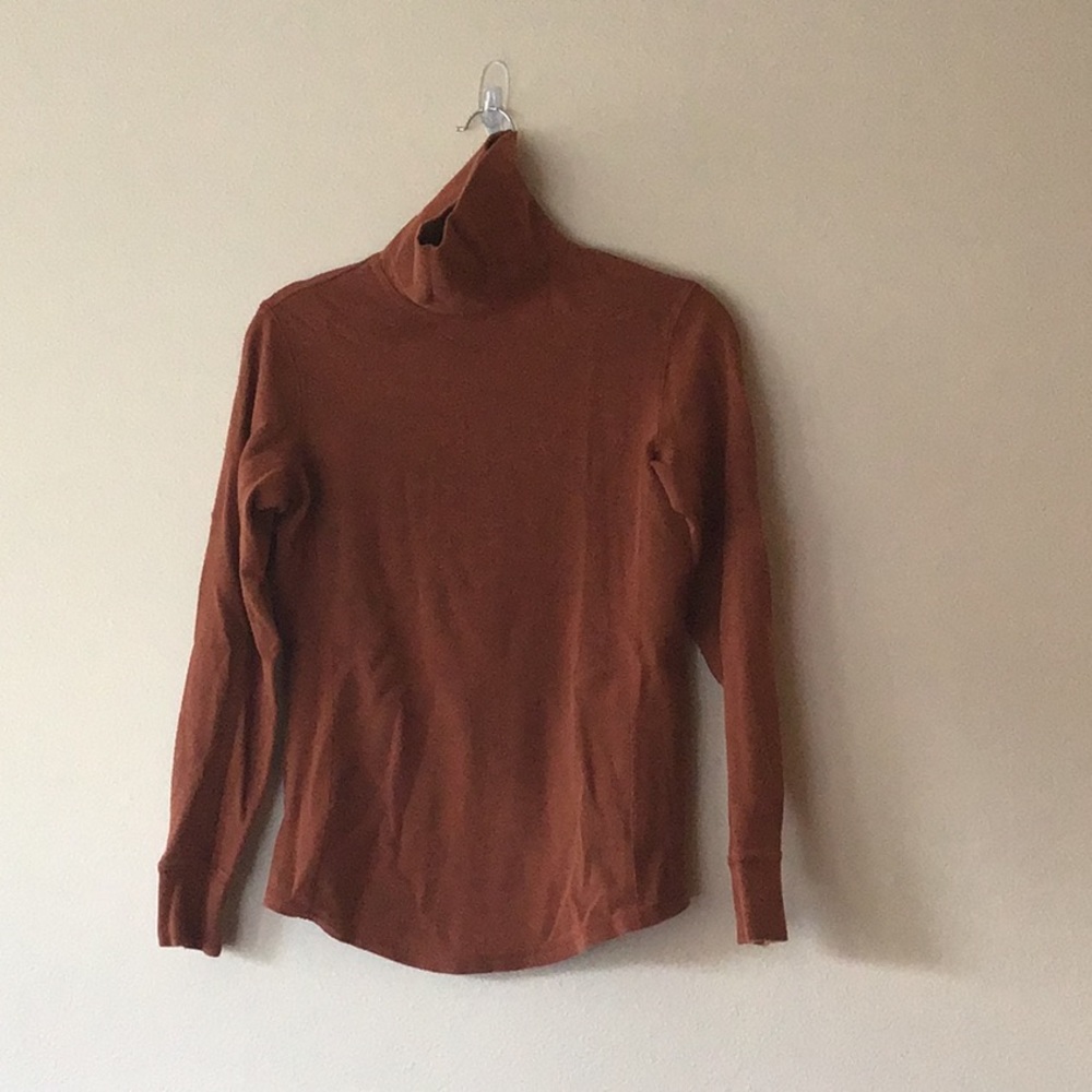 Long sleeve turtleneck